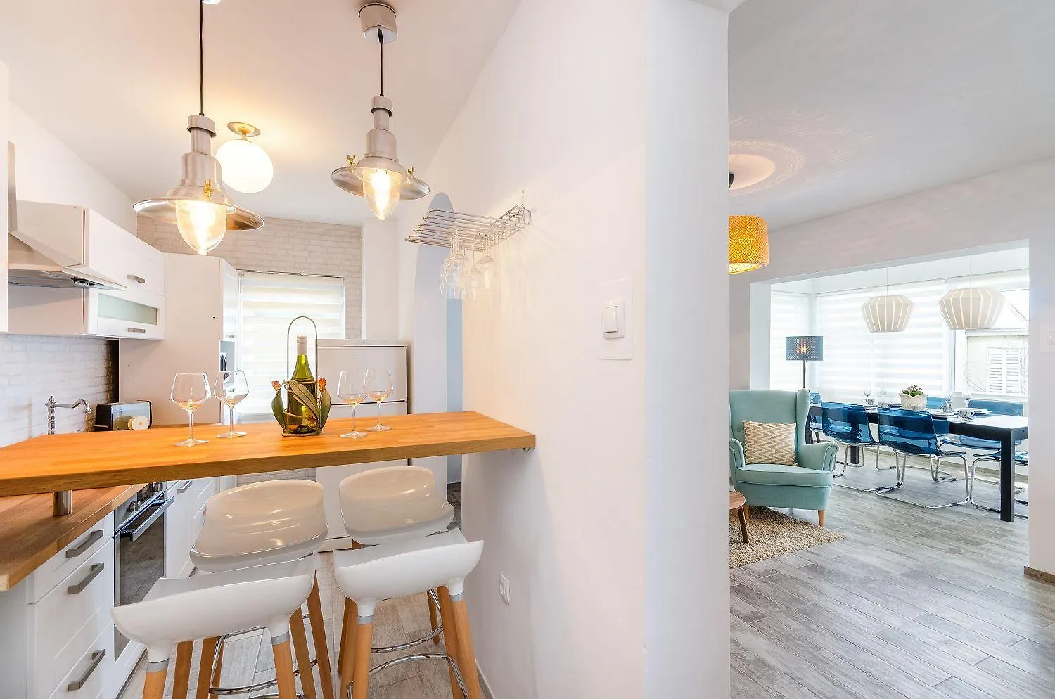 Renoviertes, Modernes Apartment Nur 200 Meter Zum Strand Mit Meerblick, Waschmaschine, Grill Crikvenica 0*,  Croatia